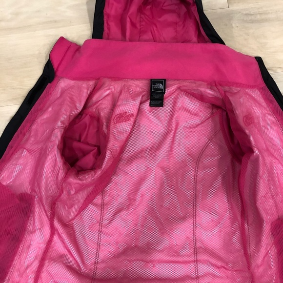 The North Face Windbreaker - Picture 6 of 10